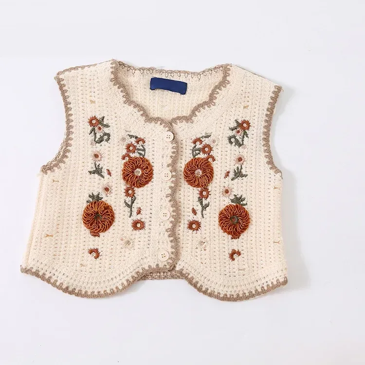 Wholesale retro floral scallop crochet-look vest for OEM and private label production 2