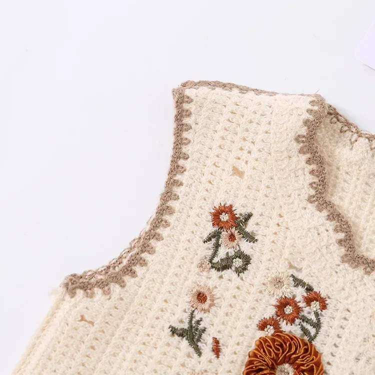 Wholesale retro floral scallop crochet-look vest for OEM and private label production 7