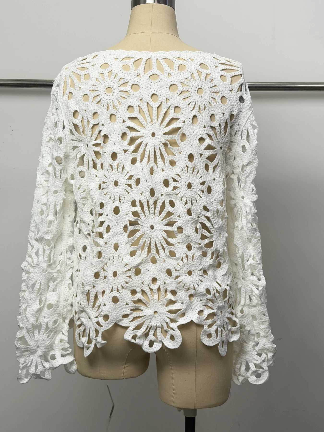 Wholesale Ivory Petal Motif Crochet-Look Poncho Top for OEM and private label production 4