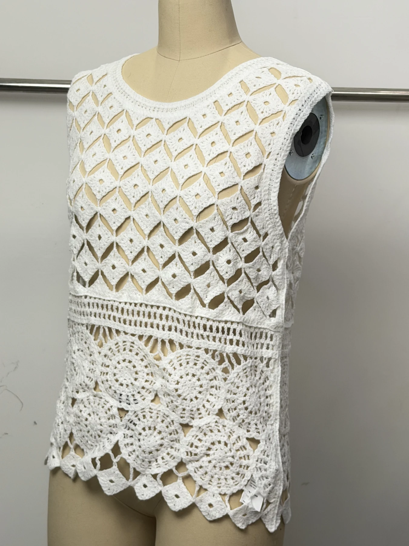 Wholesale Ivory Geometric Crochet-Look Sleeveless Top alternate view