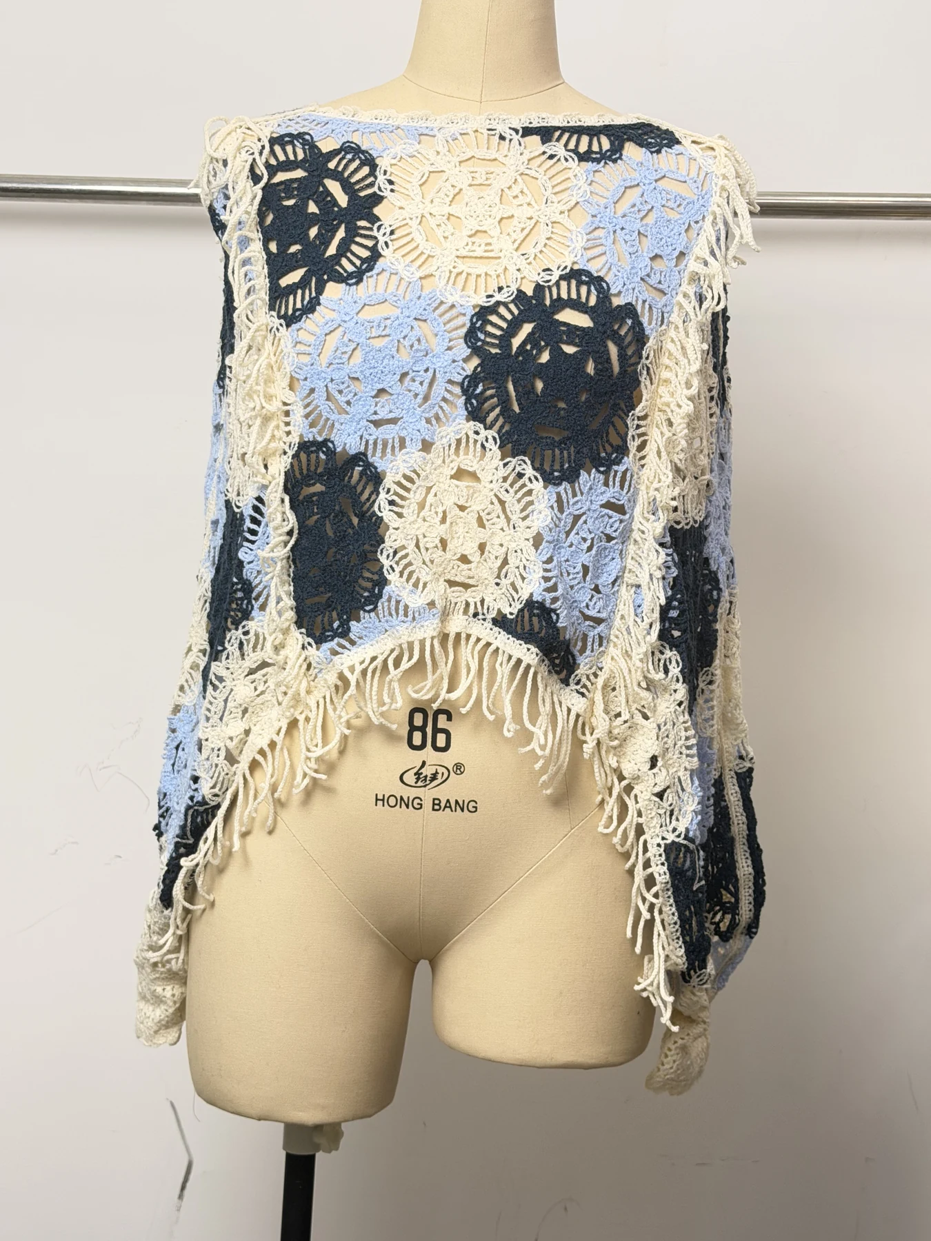 Wholesale Blue Ivory Floral Fringe Crochet-Look Vest for OEM and private label production